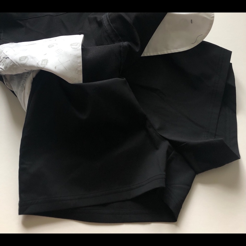 Puma golf skirt with built/in shorts. - Picture 3 of 5